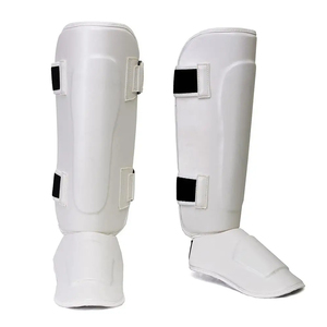 Protège-tibia multifonctionnel sur mesure avec protection du cou-de-pied avec cuir et matériau PU pour l'entraînement sportif - Product Image 2