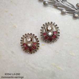 Pendientes de moda de piedra moissanita rosa - Product Image 6