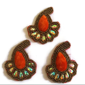 ผ้าปักลายเพสลีย์ประดับคริสตัลรูปหัวใจสีส้มโบราณ งานปักมือด้วยลูกปัด ดีไซน์แบบชาติพันธุ์ สำหรับงานเทศกาล ปี 2026 - Product Image 1