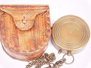 Brújula Magnética Direccional Antigua, Brújula de Latón Grabada con Cadena y Estuche de Cuero, Suministro Personalizado OEMODM - Product Image 2