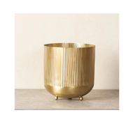 Ensemble de 3 pots de fleurs et jardinières dorées Vaisselle de table Décoration de la maison Taille et forme personnalisées Fabricant de gros Exportateur