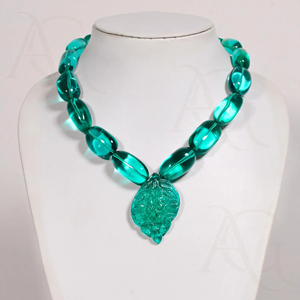 Collier d'émeraudes cultivées en laboratoire Perles à facettes lisses polies vertes Nano Cut Gemstone Strand for Jewelry Making Customisable - Product Image 3