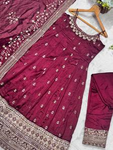 Vichitra Silk - Salwar Kameez Moderno de Primera Calidad en Color Granate, 3 Piezas con Bordado, Lentejuelas y Codding, Secado Rápido, para Todas las Temporadas - Product Image 5