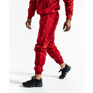 Combinaison de sauna amincissante en fibre de polyester rouge unisexe pour hommes et femmes, à la vente, pour une utilisation à domicile, taille élastique, poches, perte de poids - Product Image 4