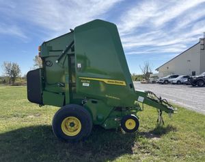 Presse à balles polyvalente John Deere 461M avec balles de 4 x 6 pieds et ramasseur Mega Wide HC2 pour une efficacité de récolte maximale maintenant - Product Image 6
