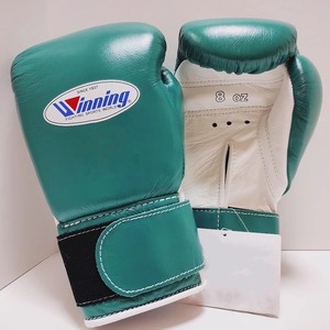 Gants Velcro de boxe professionnels gagnants verts et blancs authentiques et neufs Conception personnalisée Logo personnalisé - Product Image 1