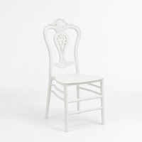 Chaises modernes en plastique Queen Victoria avec structure en résine empilable, fabriquées en Chine, pour événements de mariage et banquets de luxe