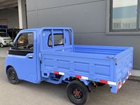 Pick-up électrique 4000W avec batterie lithium 72V 200AH, autonomie de 200 km, vitesse maximale de 65 km/h pour le transport tout-terrain