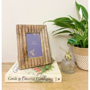 Marco de fotos de madera de mango de diseño vintage, marco de fotos de madera hecho a mano, fabricante y exportador indio para regalos y decoración - Product Image 1