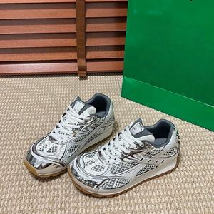 Produits authentiques, expédition directe, chaussures unisexes de luxe bien connues, style rétro Harajuku, chaussures de marche tendance pour hommes - Product Image 2