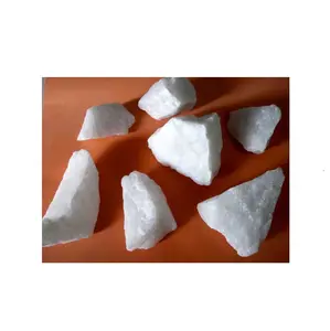 High on Demand Quartz Lumps M Grade Sio2-99.4% Used in Industry and Agriculture from Indian Exporter