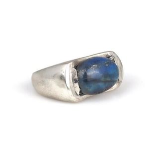 Anillo de Plata de Ley 925 para Hombre con Piedra Ovalada de Lapislázuli, Engaste en Bisel, Acabado Pulido, Joyería Fina para Uso Diario, Certificado GRS - Product Image 2