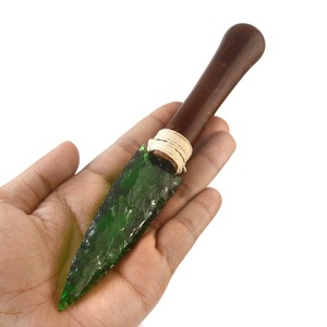 Hermosa Daga de Obsidiana Verde Pulida Hecha a Mano, Cuchillo Artesanal con Piedras Preciosas, Regalo Wiccano Premium, Elimina la Negatividad, Amuleto 8 - Product Image 5