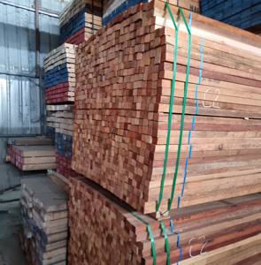 Solid <b>Wood</b> Picket Fence Slats (Pointed Top) - Product Image 5