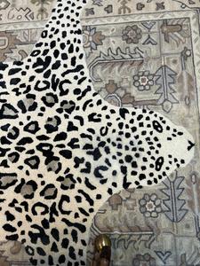 พรมทอปักลายพรีเมียม งานแฮนด์เมด หลากสี นุ่มสบาย สำหรับตกแต่งภายในอย่างมีสไตล์ ราคาขายส่งที่ดีที่สุด - Product Image 3