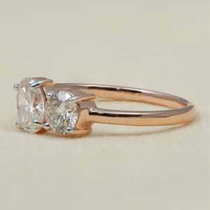 แหวนเพชรทรงรี Toi Et Moi ที่เพาะเลี้ยงในห้องปฏิบัติการ ประดับด้วยเงินสเตอร์ลิงและทองคำ ความใสระดับ VS สี EF - คอลเลกชันแหวนเพชรสุดหรู - Product Image 1