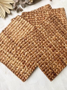 Napperon carré en jacinthe d'eau produits écologiques fabriqués au Vietnam décoration de table napperon tissé en gros - Product Image 4