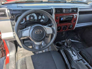 Auto Usado Económico Toyota FJ Cruiser 2008 con Volante a la Izquierda - Product Image 4