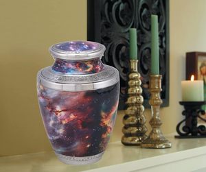 Urna Funeraria para Adultos Galaxy Picturesque SHINE INDIA CRAFTS, Urna de Cremación Única Hecha a Mano para Cenizas Humanas, Tamaño Personalizado, Metal, Color Personalizable - Product Image 5