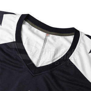 Jersey de Fútbol Americano Hecho en Pakistán a Precio Económico, Cómodo Jersey de Fútbol Americano para Hombre - Product Image 3
