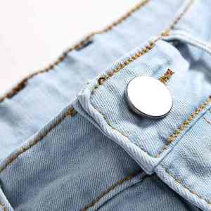 สัมผัสงานฝีมือคุณภาพสูงด้วยลวดลายดั้งเดิมที่ประณีตบนกางเกงยีนส์ปักลายใหม่สุดทันสมัย - Product Image 3