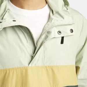 เสื้อแจ็คเก็ตฮู้ดกันน้ำกันลมสำหรับผู้ชาย ผ้าฝ้าย 100% ลายบล็อกสีสันสดใส สไตล์ Anorak สำหรับกิจกรรมกลางแจ้ง พร้อมโลโก้สั่งทำได้ - Product Image 4