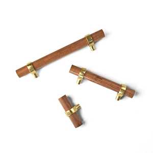 มือจับประตูห้องนอนขัดเงาสไตล์ความรักแบบพรีเมี่ยมพร้อมล็อคก้านไม้สีทองร่วมสมัยสีดำและสีบรอนซ์สำหรับบ้านสมัยใหม่ - Product Image 4