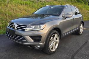 Volkswagen Touareg GT Di Executive 2016, Listo para Enviar - Product Image 4