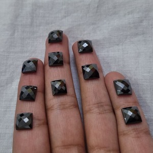 Colgante de diamante Moissanite de corte princesa negro de 8 mm facetado con VVS claridad grado AAA laboratorio creado joyería personalizada - Product Image 1