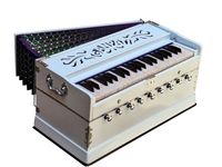 Harmonium en bois de style antique avec un savoir-faire supérieur idéal pour la pratique de la musique classique indienne et les chansons de dévotion