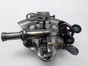 Sextant en laiton finition antique avec boîte en bois et piston Sextant marin nautique vintage de qualité unique pour application de navire - Product Image 4