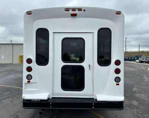 รถตู้โดยสาร 4 ที่นั่ง ปี 2024 สภาพดีเยี่ยม เกียร์อัตโนมัติ เบาะหนัง หลังคาพาโนรามา - Product Image 2