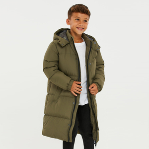 Veste longue matelassée pour garçons Fermeture éclair Logo personnalisé Manteau d'hiver Chaud Coupe-vent Vêtement d'extérieur pour enfants Temps froid - Product Image 4