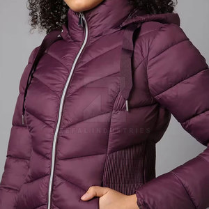 Vestes matelassées pour femmes fabriquées en usine, meilleur prix, vêtements d'hiver à bas prix, fabriquées au Pakistan, haute qualité, coupe-vent, écologiques - Product Image 5
