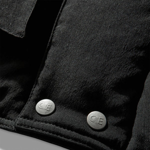 Veste matelassée courte pour femmes tendance et moderne avec tissu tissé respirant, construction coupe-vent et isolée - Product Image 4