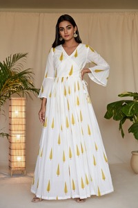 Traje Angrakha con estampado de ciprés amarillo de alta calidad, pantalones Kurti de seda con estilo indio para mujer, Salwar indio para adultos - Product Image 4