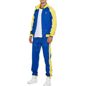 Ensemble de survêtement tendance pour homme avec un design élégant, une matière douce et respirante, parfait pour une utilisation décontractée - Product Image 4