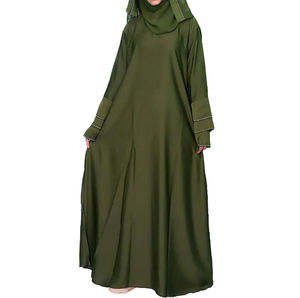 Vente en gros de robes longues islamiques modestes à manches longues, de style traditionnel musulman, en taille plus, avec hijab, motifs unis - Product Image 5