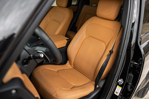 แลนด์โรเวอร์ ดีเฟนเดอร์ 110 V8 ปี 2024 สภาพดีเยี่ยม ใช้งานน้อย พวงมาลัยซ้าย เบาะหนัง กล้องมองหลัง - Product Image 2