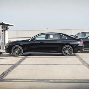 รถยนต์มือสอง E-Class 4.1-6L 300 L Luxury Fashion Sport Sedan ขับเคลื่อนล้อหลัง/ขับเคลื่อนสี่ล้อ 4 ประตู 4 ที่นั่ง เกียร์อัตโนมัติ  ตัวถังอลูมิเนียมอัลลอยด์ เบาะสีเข้ม  ขาย - Product Image 3