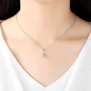 Collar con Colgante Solitario Brillante de 1.00 CT, Estilo Coreano Moderno, Lujoso, Plata de Ley 925, Moissanita, Joyería para Mujer - Product Image 6