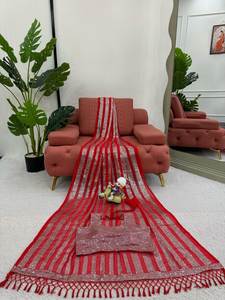 Precio barato Sari de diseñador en Faux Georgette | Trabajo de hilo y lentejuelas de primera calidad | Venta al por mayor de alta calidad | Blusa con interior - Product Image 4