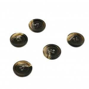 Boutons en corne de bœuf durables à 4 trous pour projets d'artisanat et de couture Produit tendance provenant d'un fabricant indien - Product Image 2