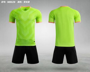 Kit de entrenamiento de fútbol con estampado de transferencia de calor personalizado y chándal Unisex Conjunto de camiseta de fútbol 100% poliéster impermeable ligero - Product Image 2