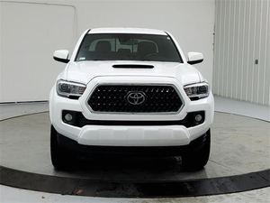 Pick-up Tacoma 2019 d'occasion en excellent état, transmission automatique, 6 vitesses, 278 ch, 3.5L V6, gris, traction avant, modèle TRD Pro, prêt pour la livraison. - Product Image 5