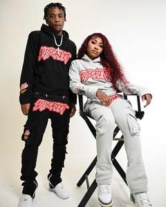 Costume unisexe de haute qualité avec logo personnalisé Ensemble 2 pièces Sweats à capuche pour femmes Survêtement sweat-shirt décontracté pour femmes - Product Image 3