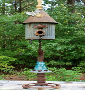 Casas de pájaros de metal rústico hechas a mano | Decoración y comederos de jardín de inspiración vintage | Adornos únicos para exteriores al por mayor - Product Image 1