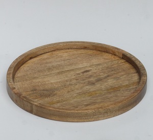 Plato de servicio redondo de madera con diseño de hoja Mango de metal Fabricante al por mayor Diseño personalizado e impresión de logotipos. - Product Image 5