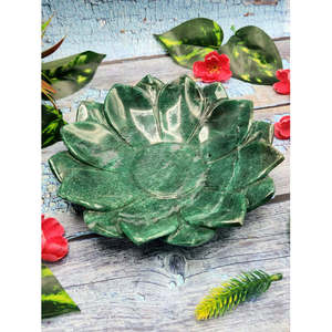 Bol en forme de lotus sculpté à la main en pierre d'aventurine verte - 7 pouces de diamètre et 426 g (0,94 lb) - UN SEUL BOL - Product Image 2
