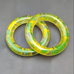 กำไลเรซินทำมือคุณภาพสูงพร้อมดอกไม้อัดสำหรับฤดูใบไม้ผลิและธรรมชาติที่ได้แรงบันดาลใจจากแฟชั่นที่ถูกที่สุดโดย aaliyan impex - Product Image 1